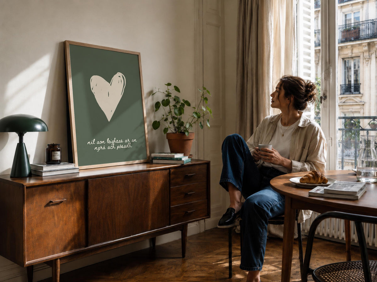 Níl aon leigheas ar an ngrá heart Irish print – wall mockup 2