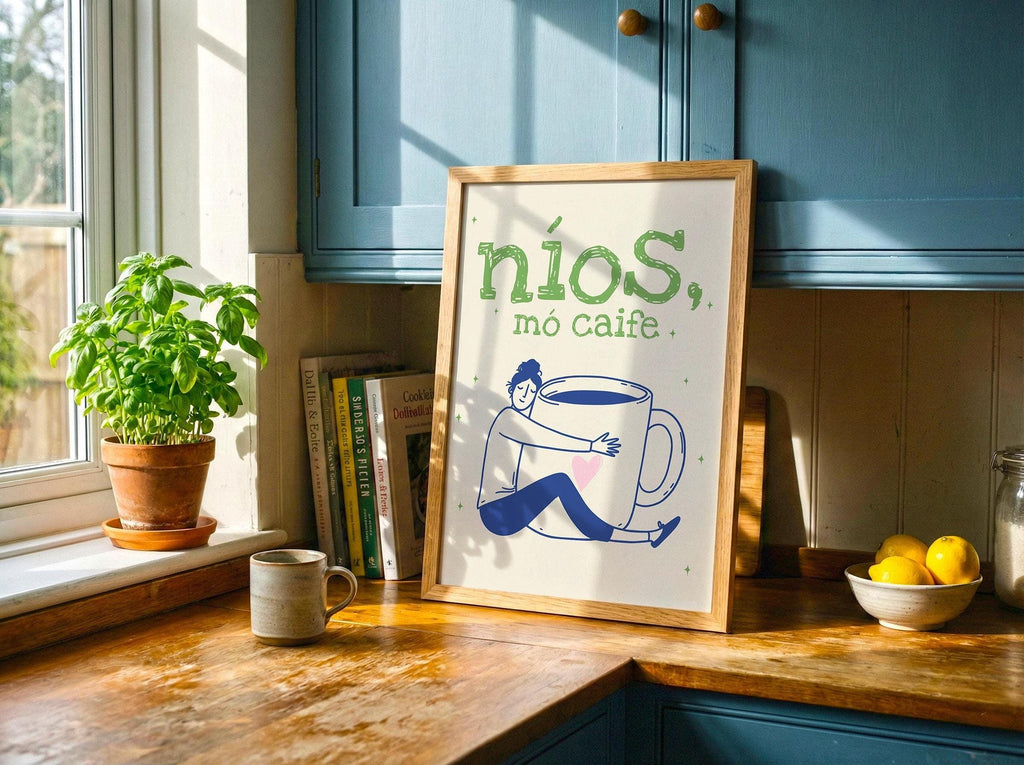 Níos Mó Caife mug hug print – mockup 3