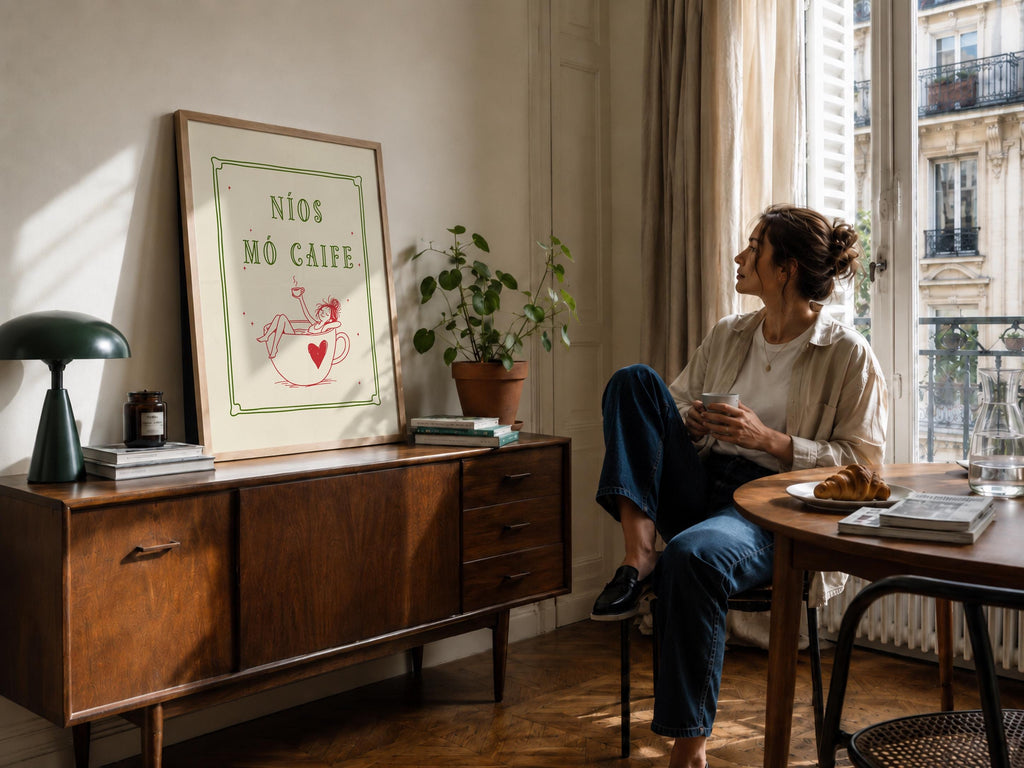 Níos Mó Caife coffee cup print – mockup 9