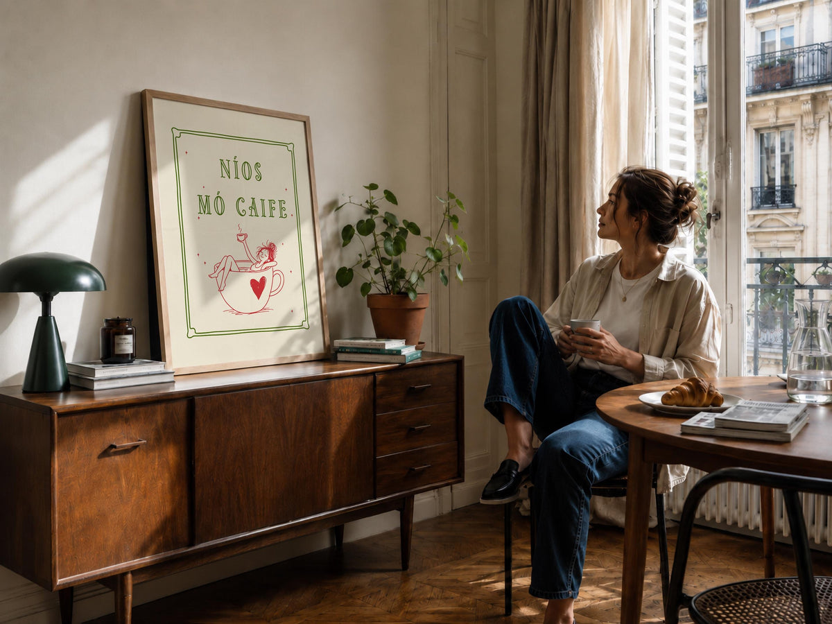 Níos Mó Caife coffee cup print – mockup 9